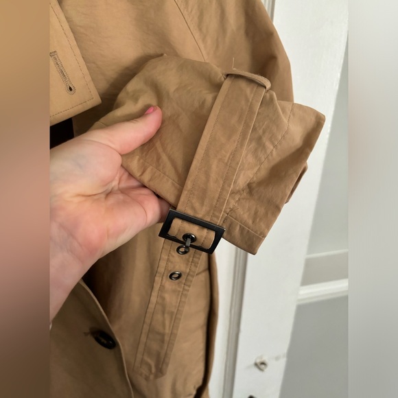BELLE & BLOOM Cool Nights Water Resistant Cropped Khaki Trench Coat Size Small - Picture 9 of 11
